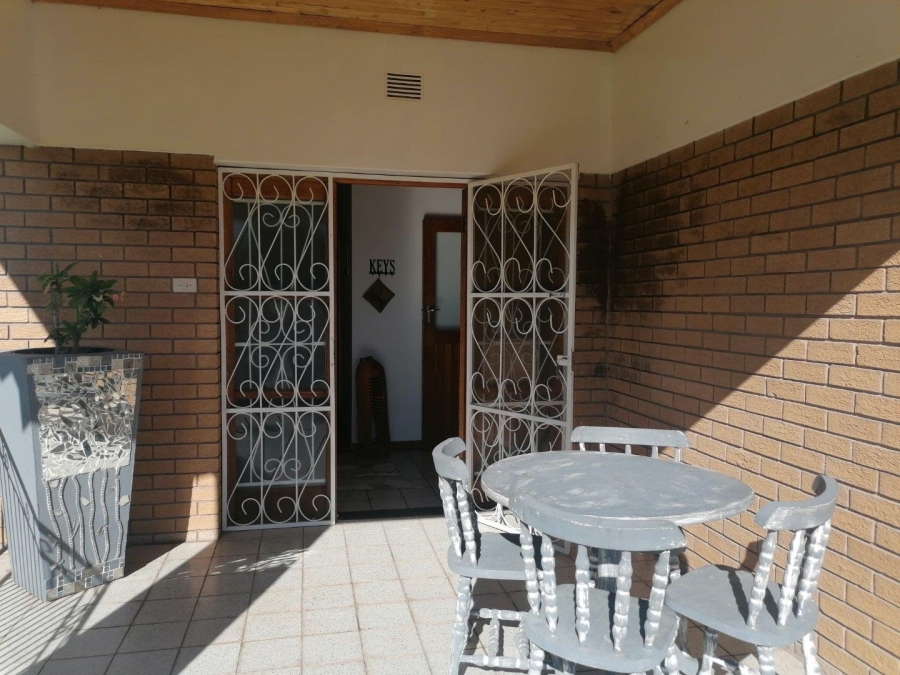 5 Bedroom Property for Sale in Olyfvenhoudtsdrift Northern Cape